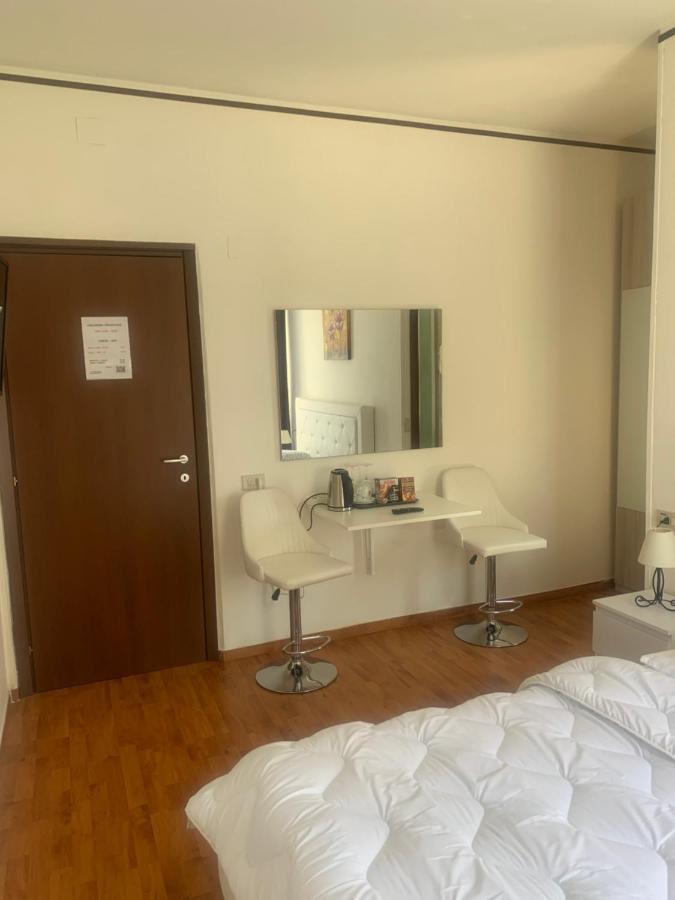 Albergo Al Lago Anfo Zewnętrze zdjęcie