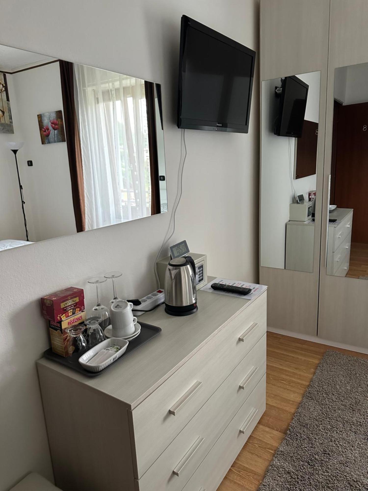 Albergo Al Lago Anfo Zewnętrze zdjęcie